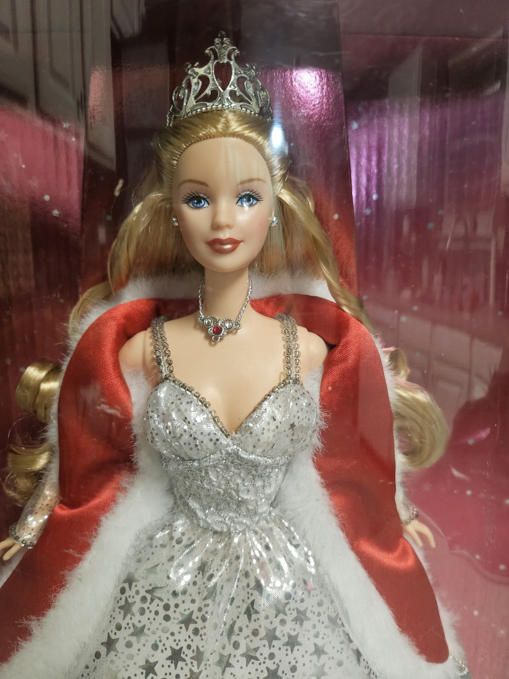 Barbie Holiday Celebration 2001 Edition Silver & Red Doll - Picture 2 of 5
